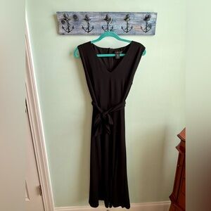 Tahari | Size 6 | Elegant Black Sleeveless Pantsuit